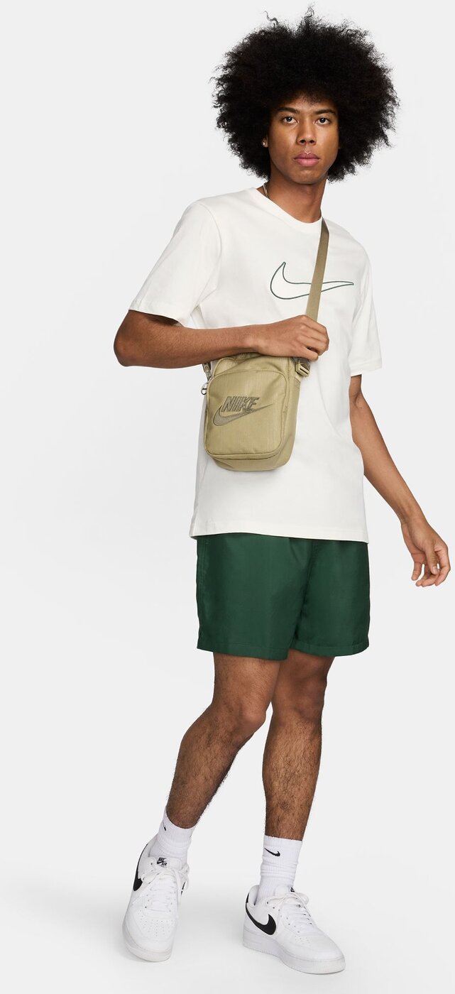 NIKE M NSW SP SS TOP SAIL/PRO GREEN-PICANTE RED-OPT – Bild 3