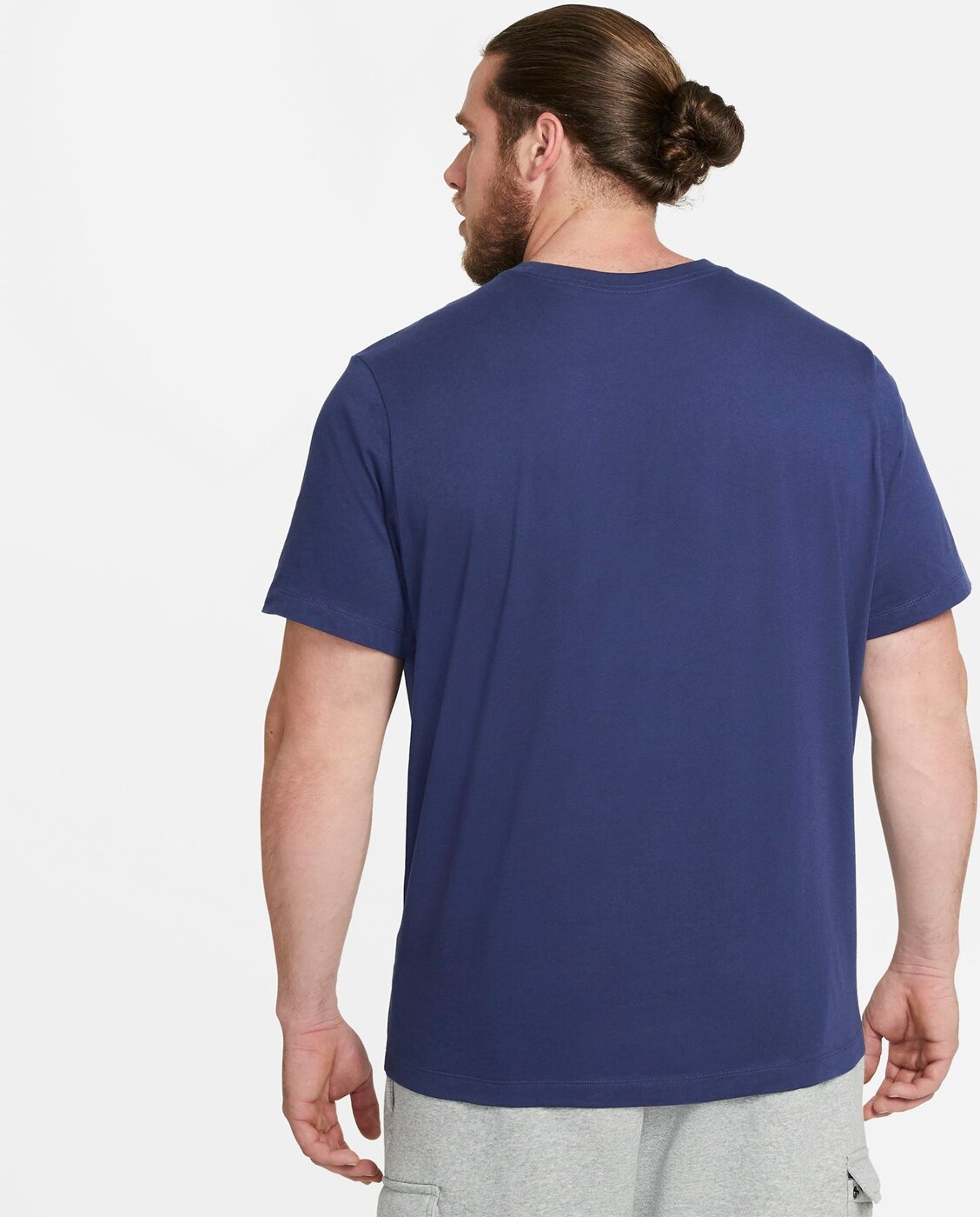 NIKE M NSW CLUB TEE MIDNIGHT NAVY/METALLIC SILVER – Bild 7