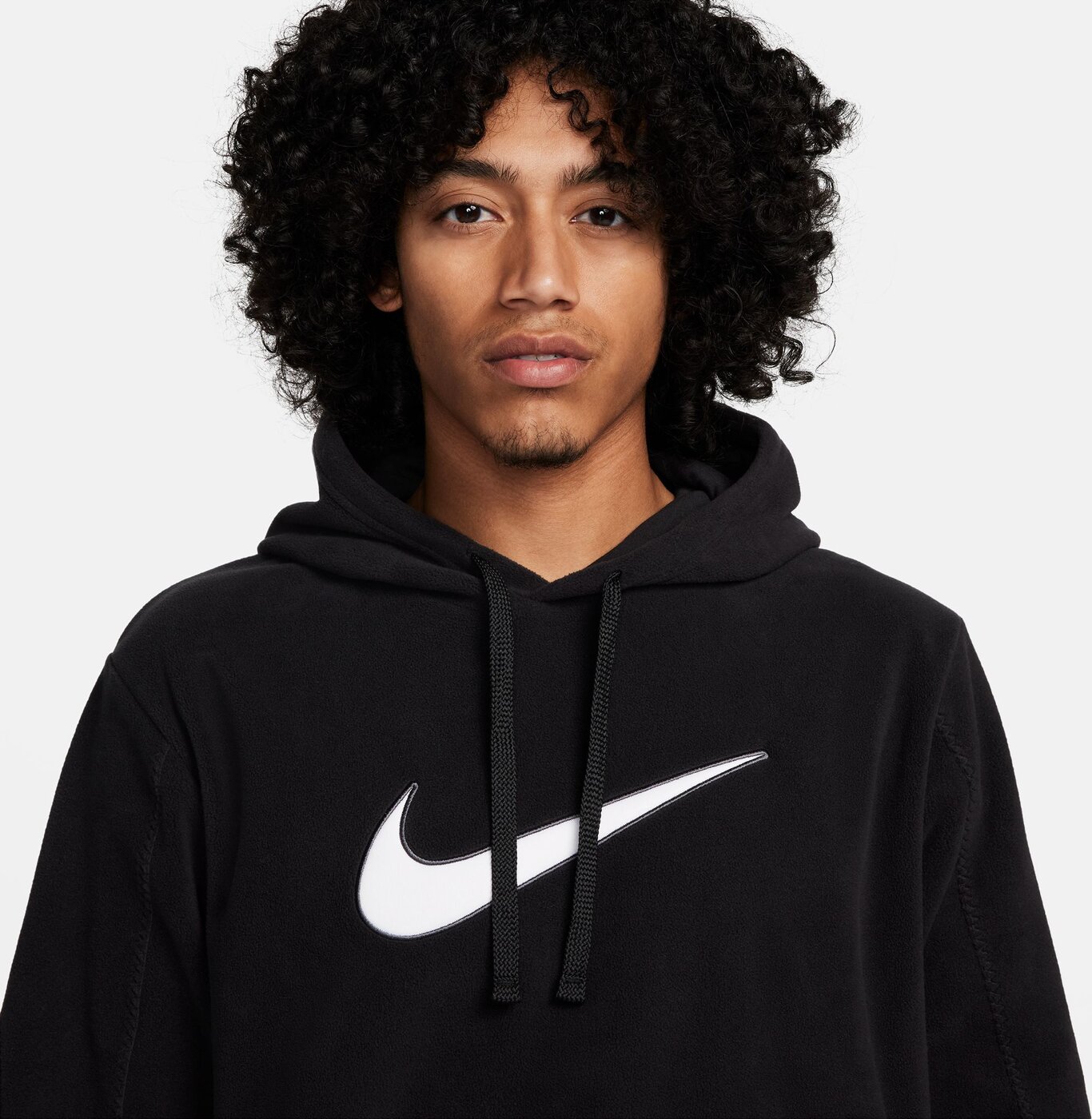 NIKE M NSW SP HOODIE POLAR FLEECE BLACK/WHITE/WHITE – Bild 4