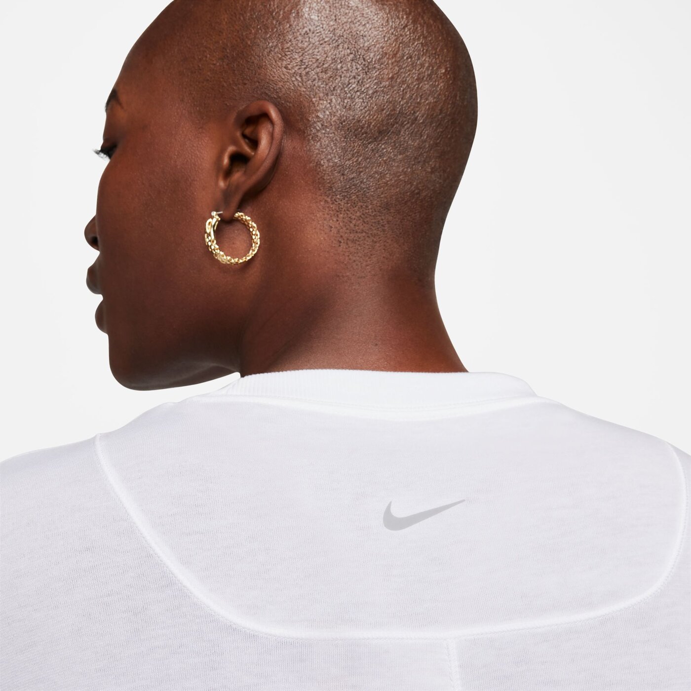 NIKE W NK ONE RELAXED DF SS TOP WHITE/METALLIC SILVER – Bild 5
