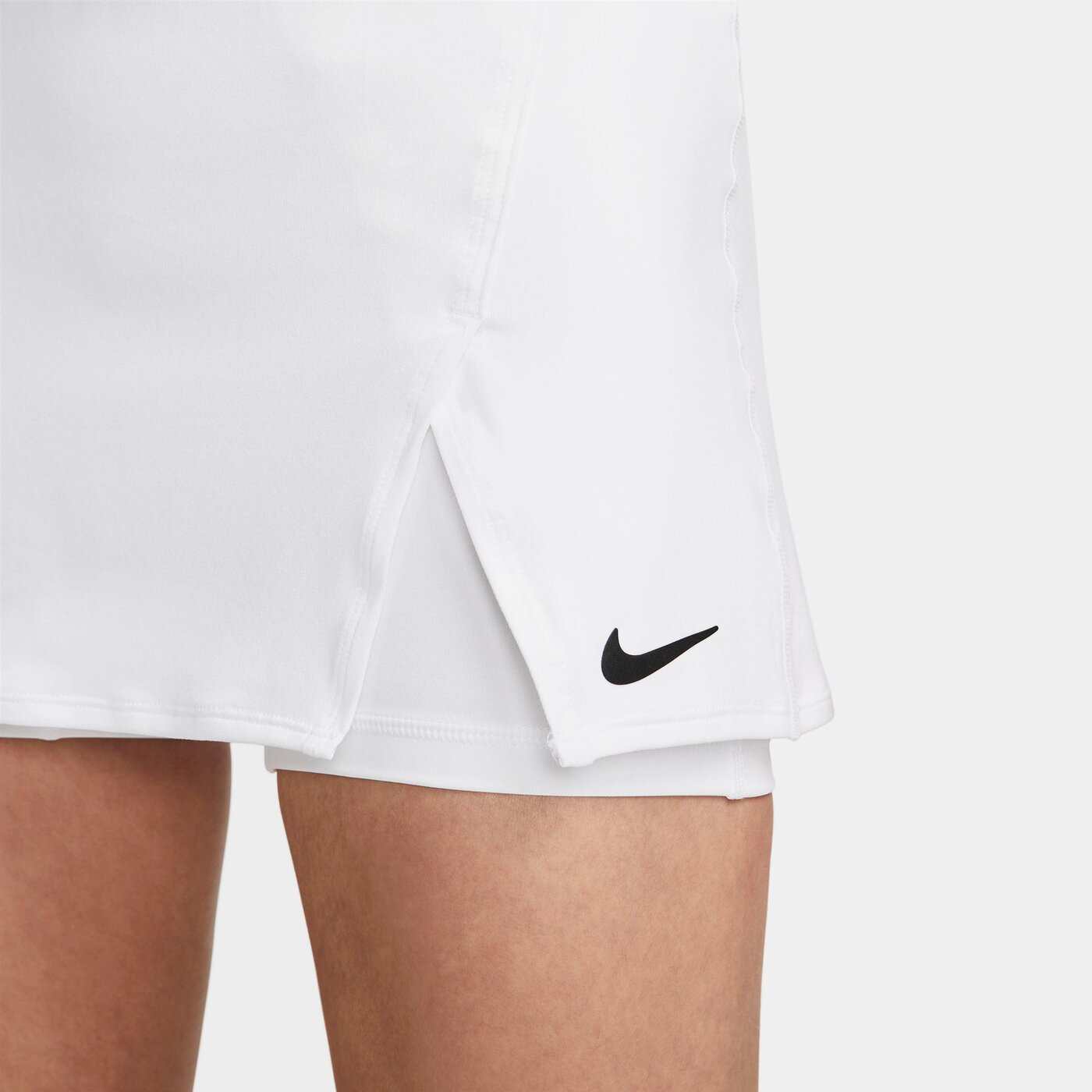 NIKE W NKCT DF VCTRY SKIRT STRT WHITE/METALLIC SILVER – Bild 4