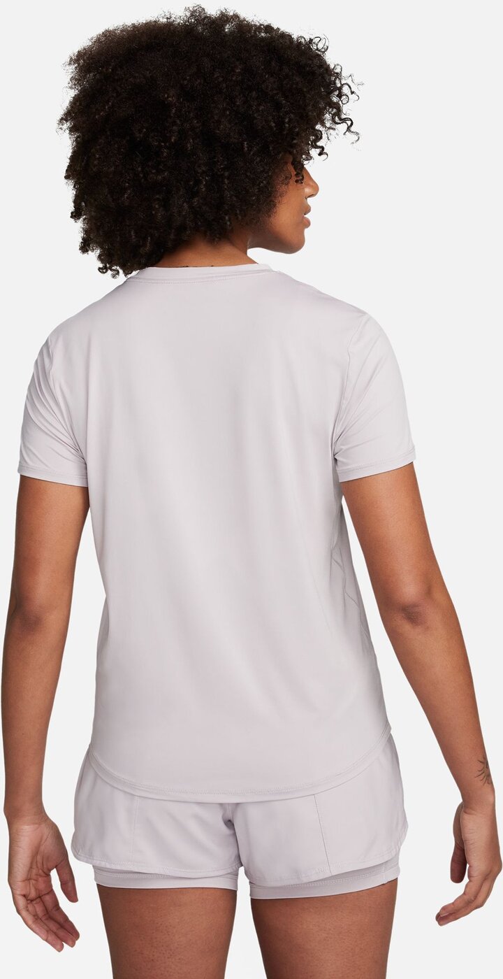 NIKE W NK ONE CLASSIC DF SS TOP PLATINUM VIOLET/BLACK – Bild 2