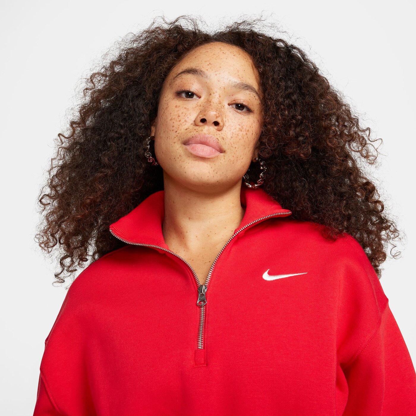 NIKE W NSW PHNX FLC QZ CROP UNIVERSITY RED/SAIL – Bild 4