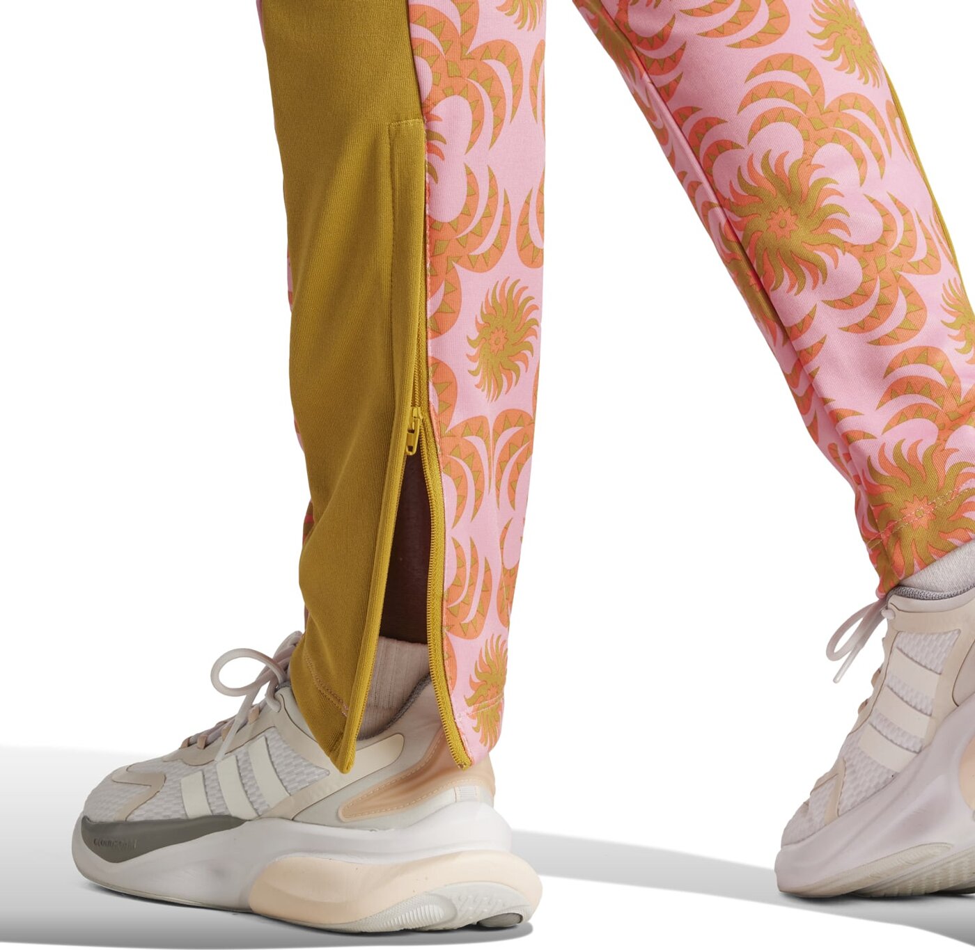 Adidas FARM TIRO PT Cow Hide/Syrah/Blush – Bild 6