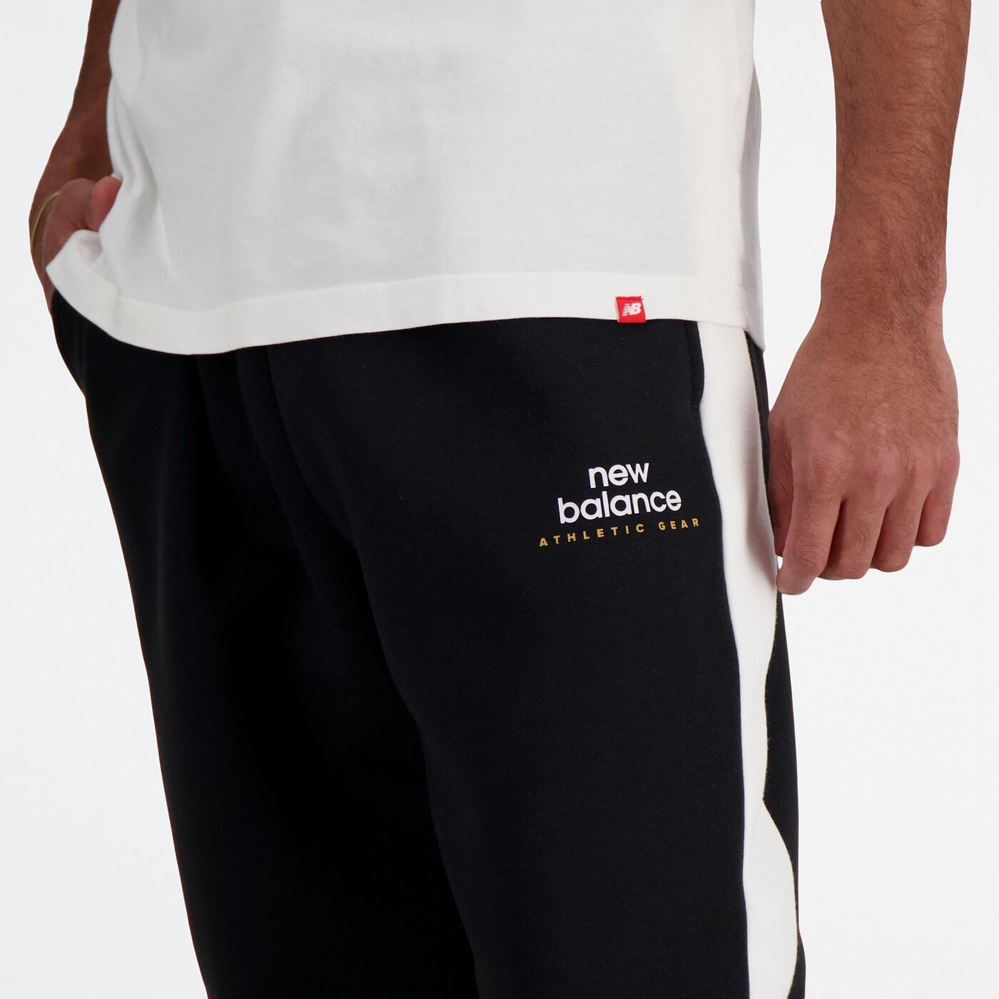 New Balance Classics Fleece Jogger Black – Bild 4