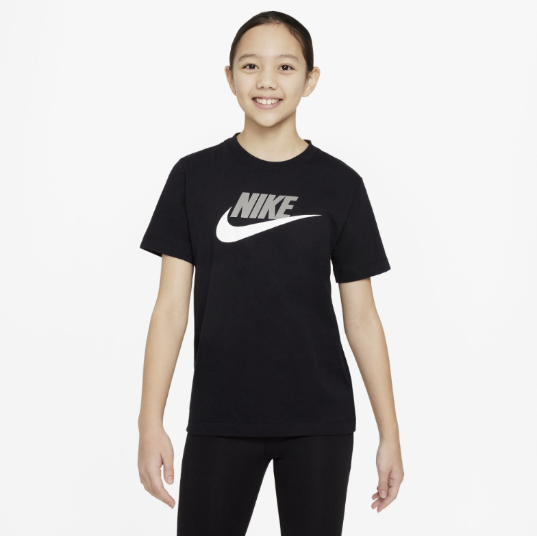 NIKE K NSW TEE FUTURA HBR BLACK/WHITE/WHITE
