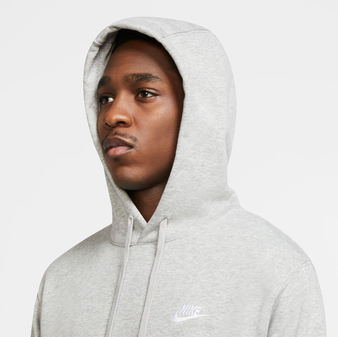 NIKE M NSW CLUB HOODIE PO FT DK GREY HEATHER/MATTE SILVER/W – Bild 5