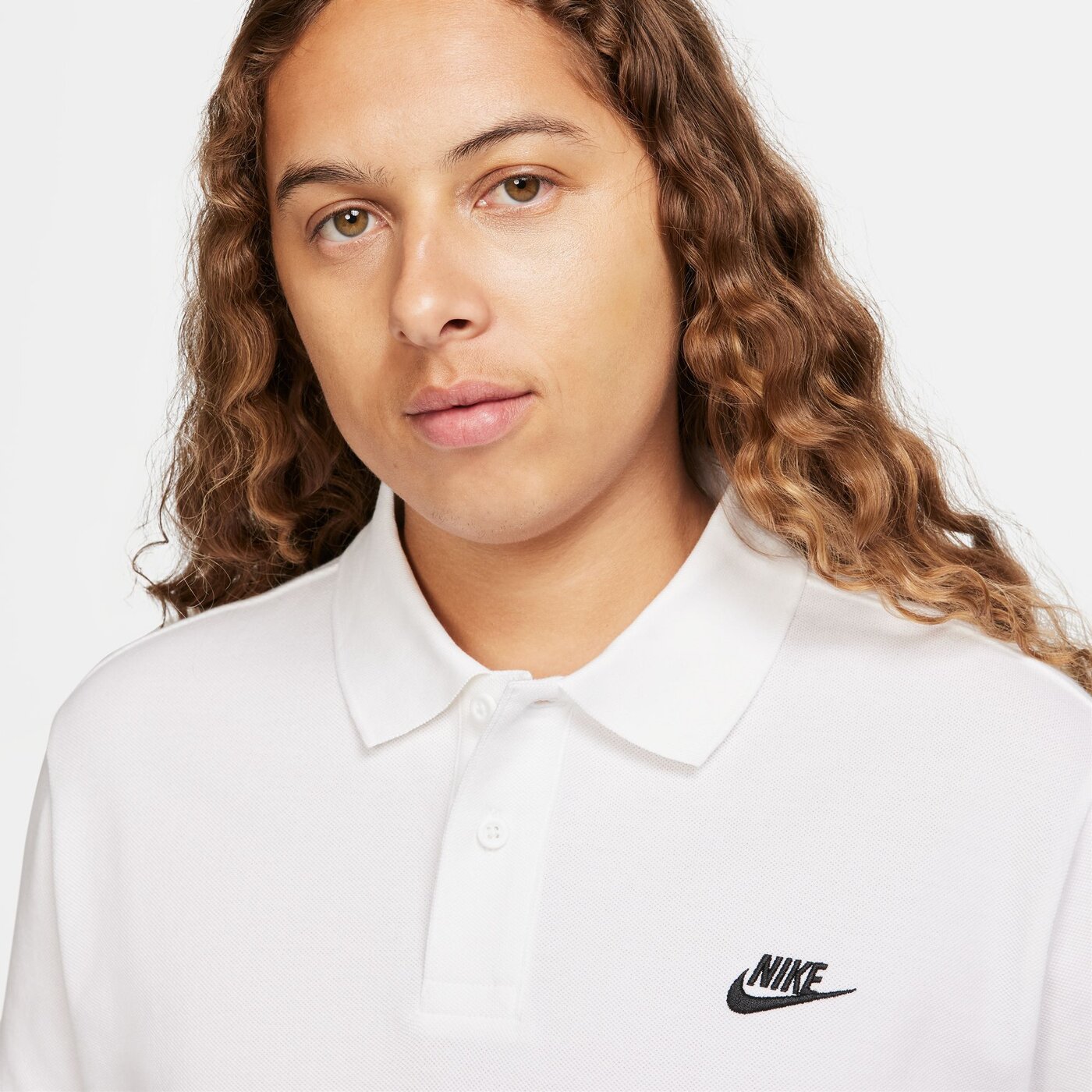 NIKE M NK CLUB SS POLO PIQUE WHITE/METALLIC SILVER – Bild 7